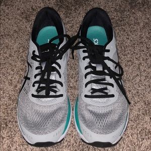 Women’s Size 9 Asics Gel Kayano 24 Shoes